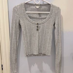 Gray long sleeve Aeropostal soft shirt